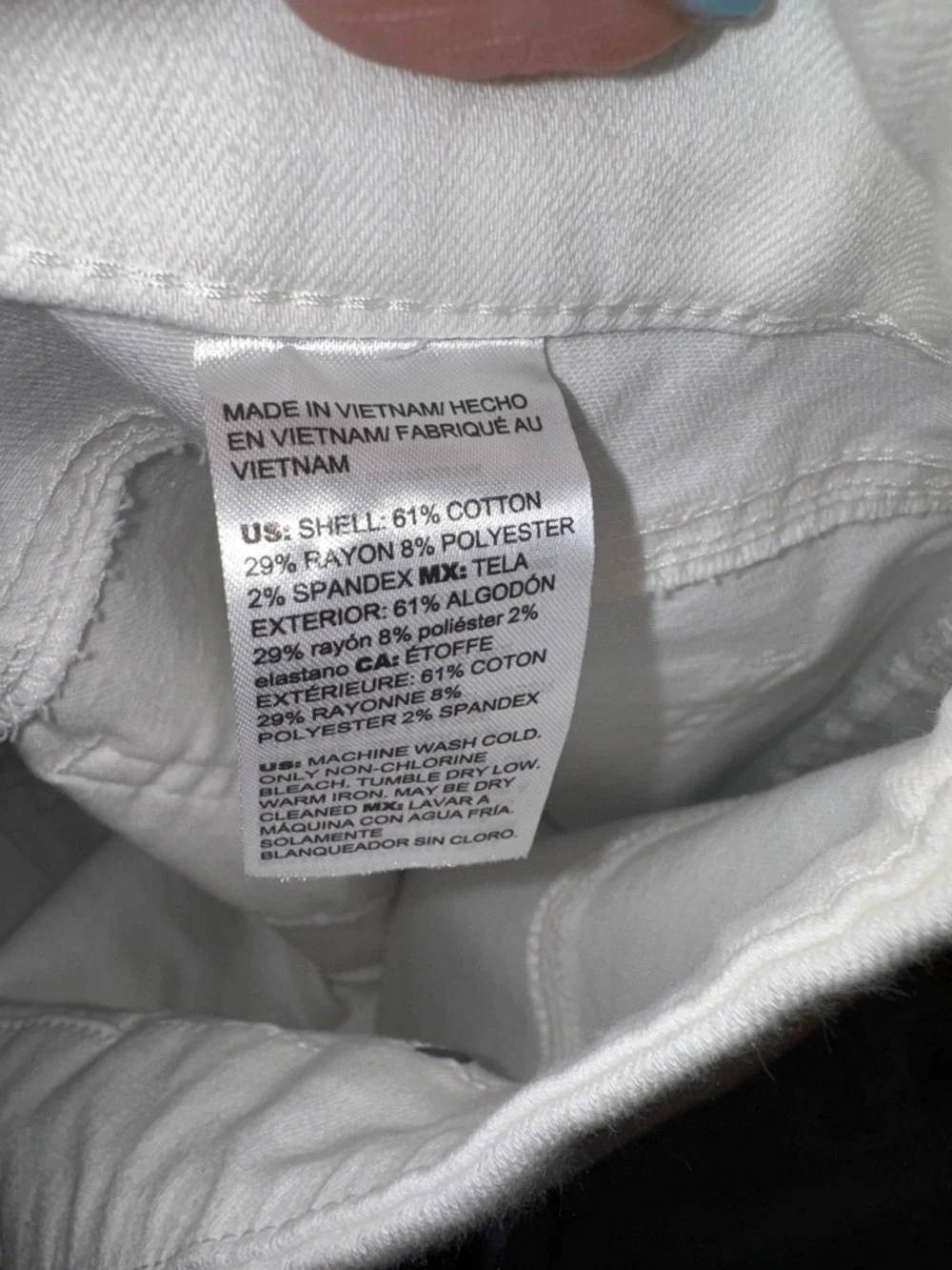 Chico's White Pull On Capris size 2/12